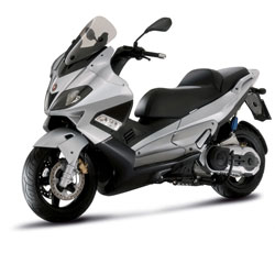 sktr Gilera NEXUS 500